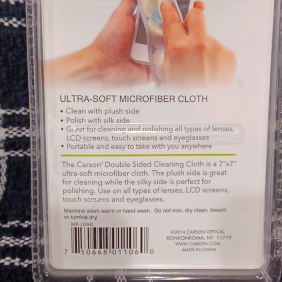 * 2 for $5 * Carson double sided cleaning cloth. - Picture 3 of 3